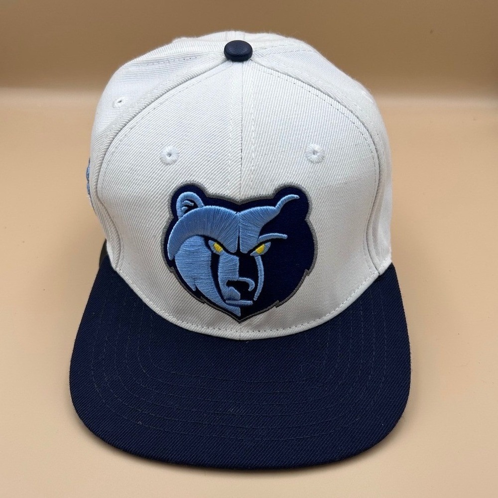 Pro Standard Memphis Grizzlies NBA Snapback Hat White Navy Blue Leather Button